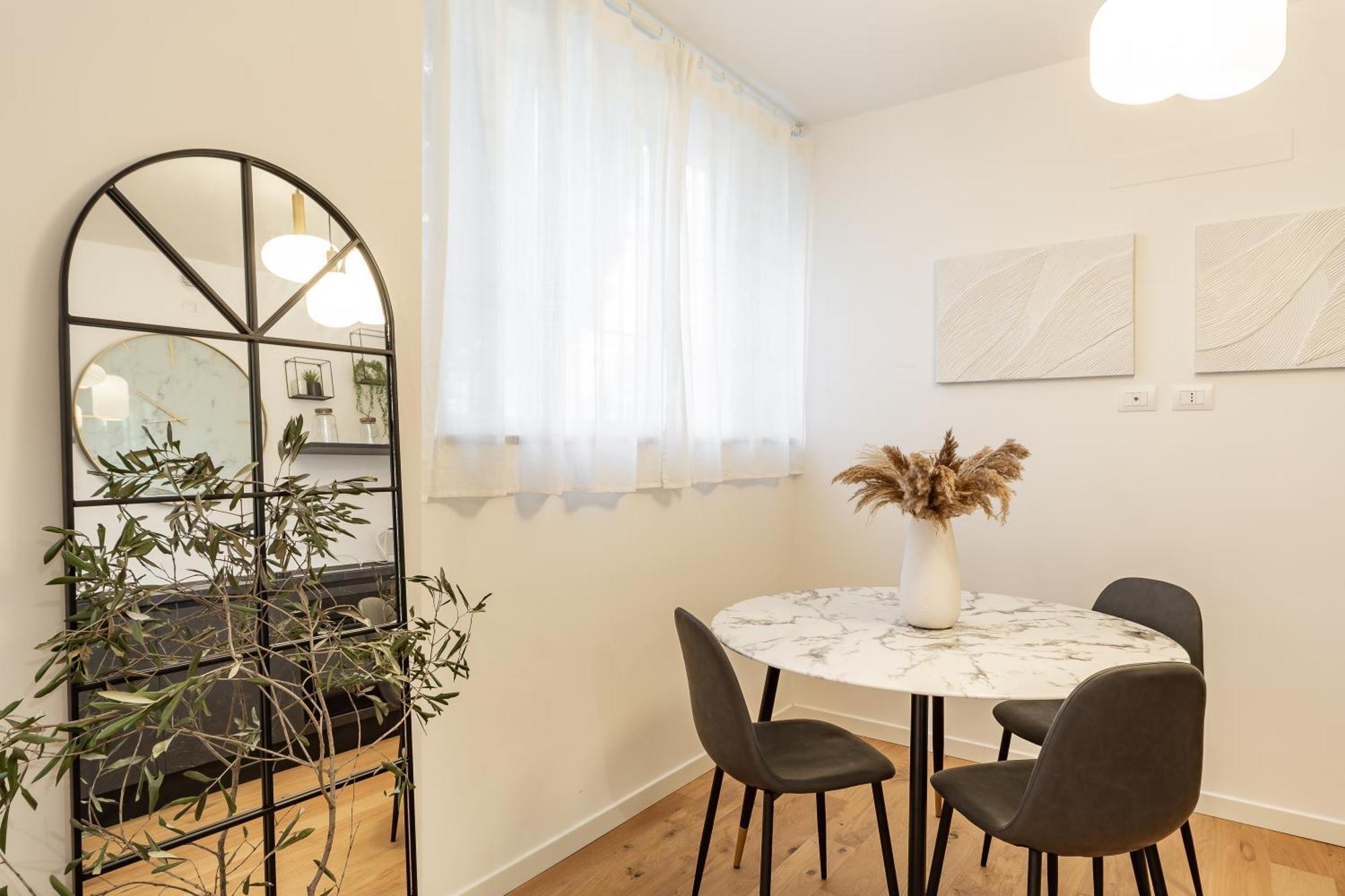 45Royal Stylish House Milan City Center Eksteriør billede